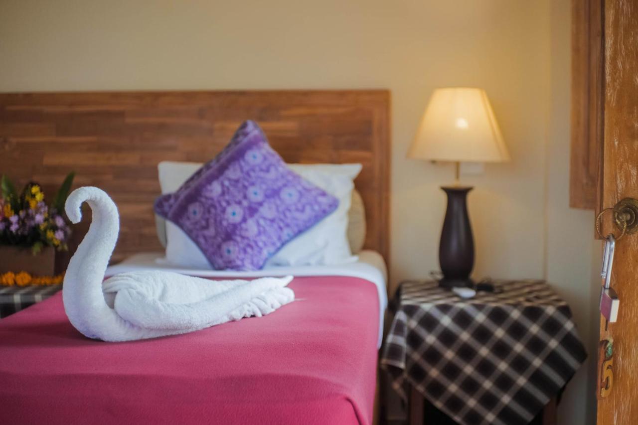 Nirwa Ubud Homestay Екстер'єр фото